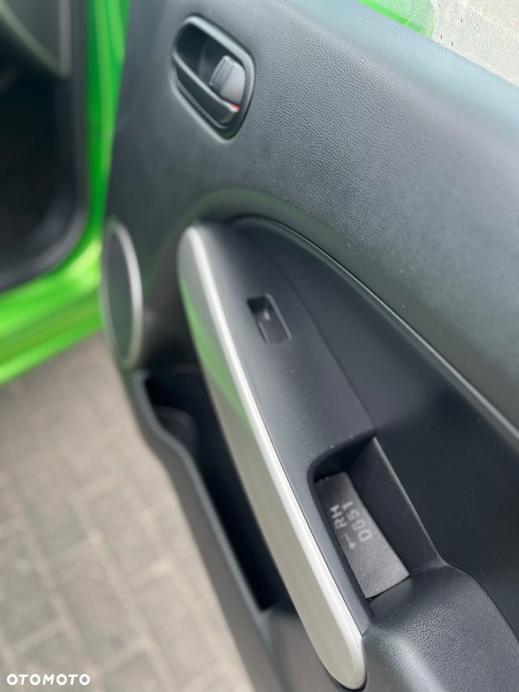 Mazda 2 1.3 Impuls - 28
