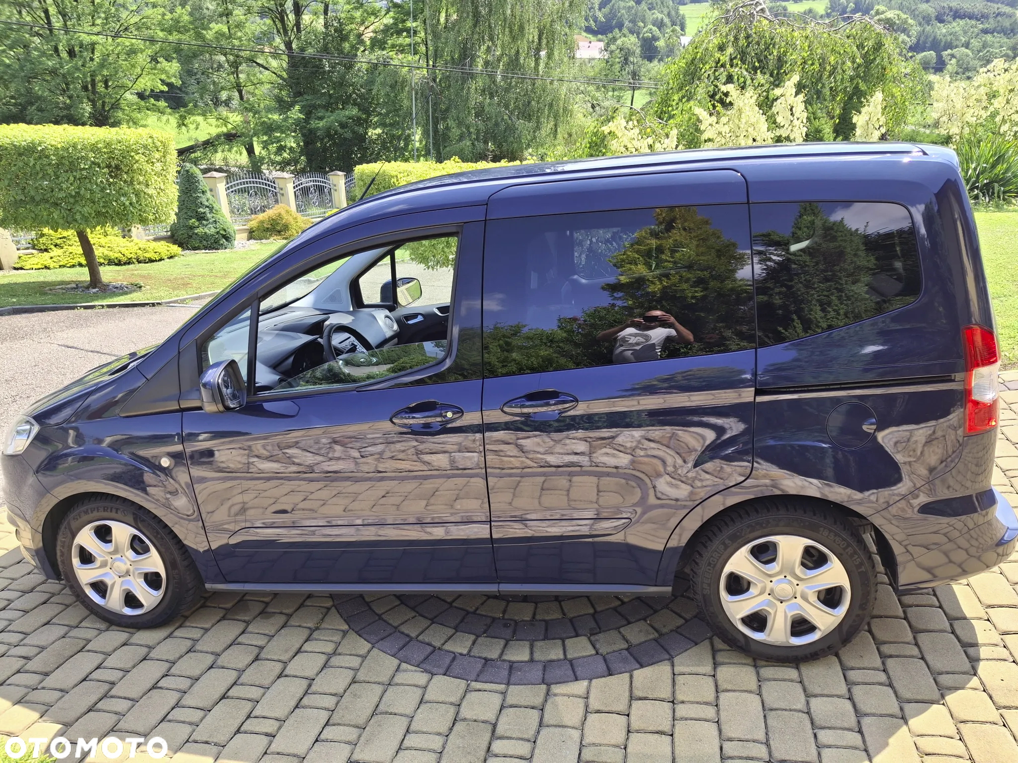 Ford Tourneo Courier 1.0 EcoBoost Ambiente - 8