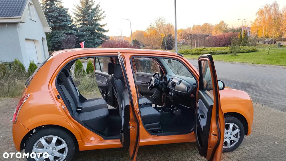 Daihatsu Trevis 1.0 Limited - 27