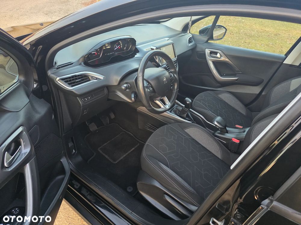 Peugeot 2008 - 14