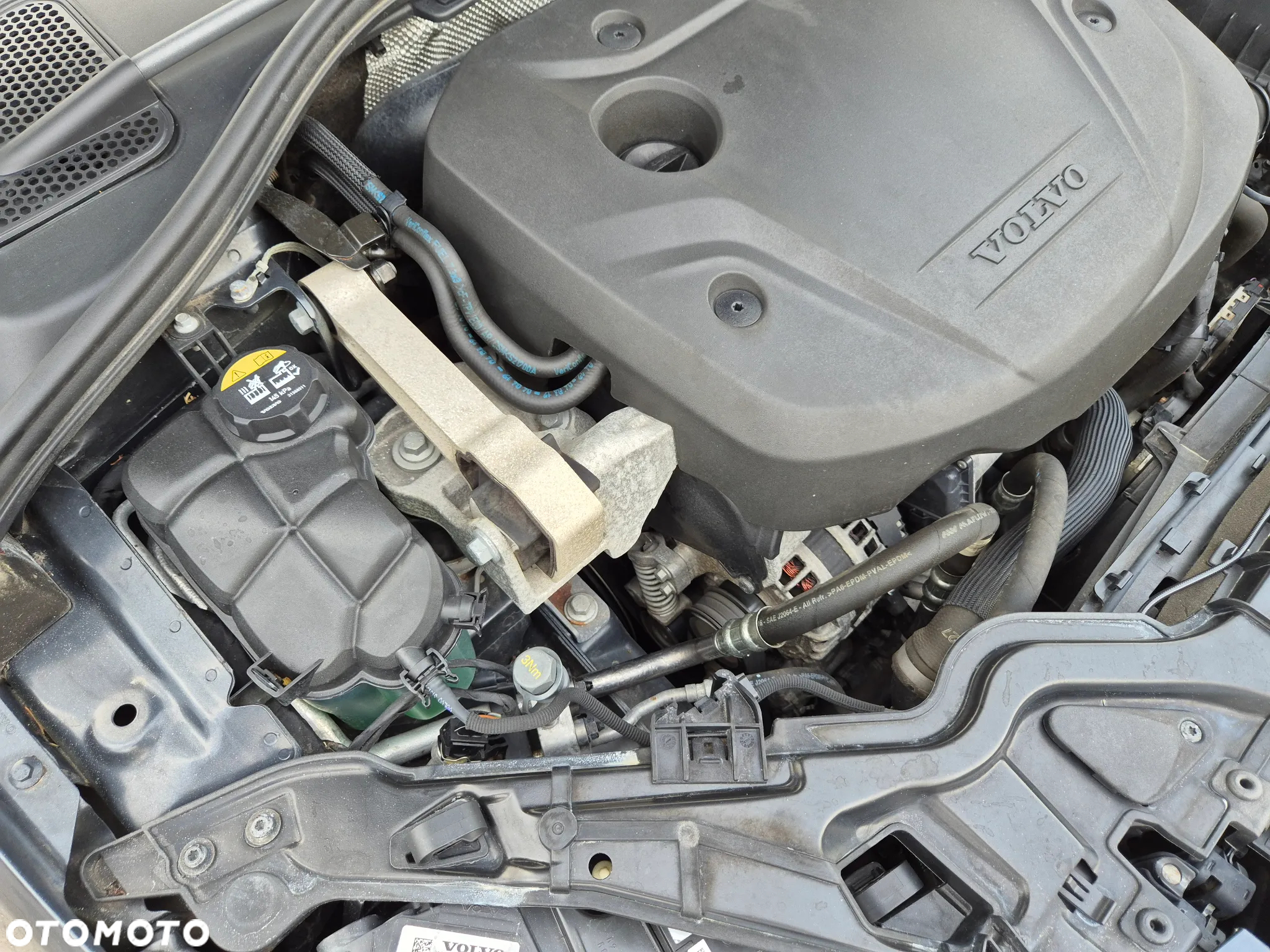 Volvo V60 D3 Drive-E R-Design Kinetic - 32