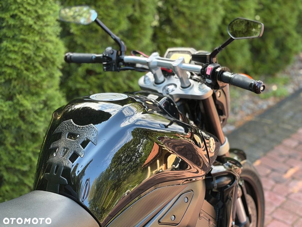 Yamaha FZ - 14