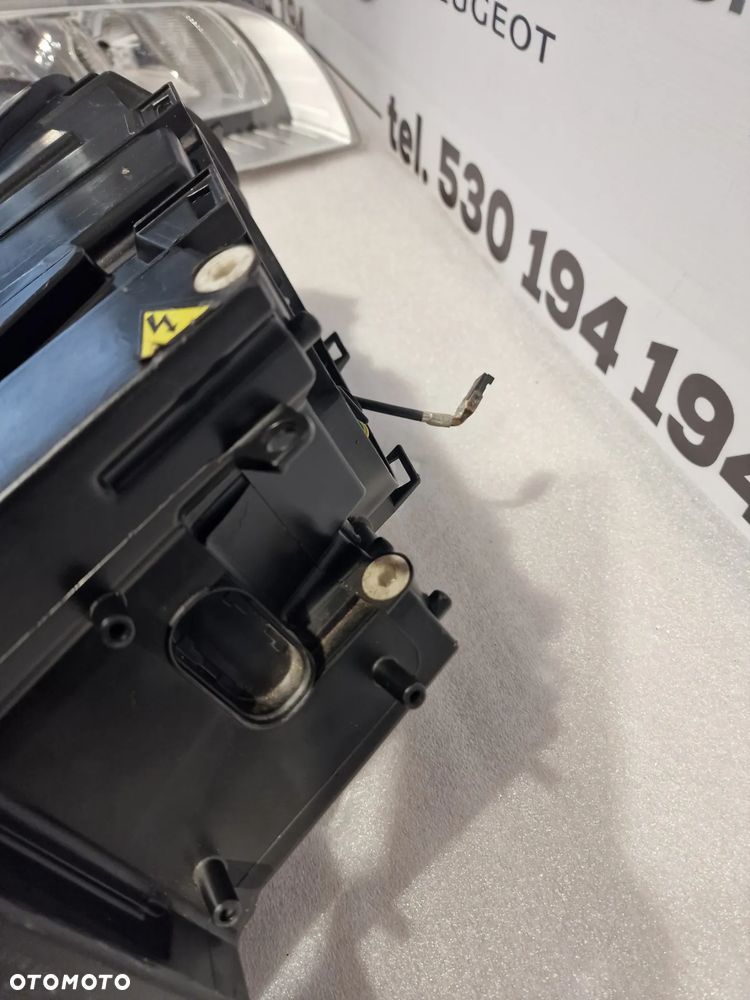 AUDI A6 C6 4F0 04- PRAWA LAMPA PRZEDNIA PRZÓD , BI-XENON BIXENON NIESKRĘTNY NIESKRĘTNA , NR 4F0941004 / 4F0941004AK , NR AUKCJI LPP97 - 13