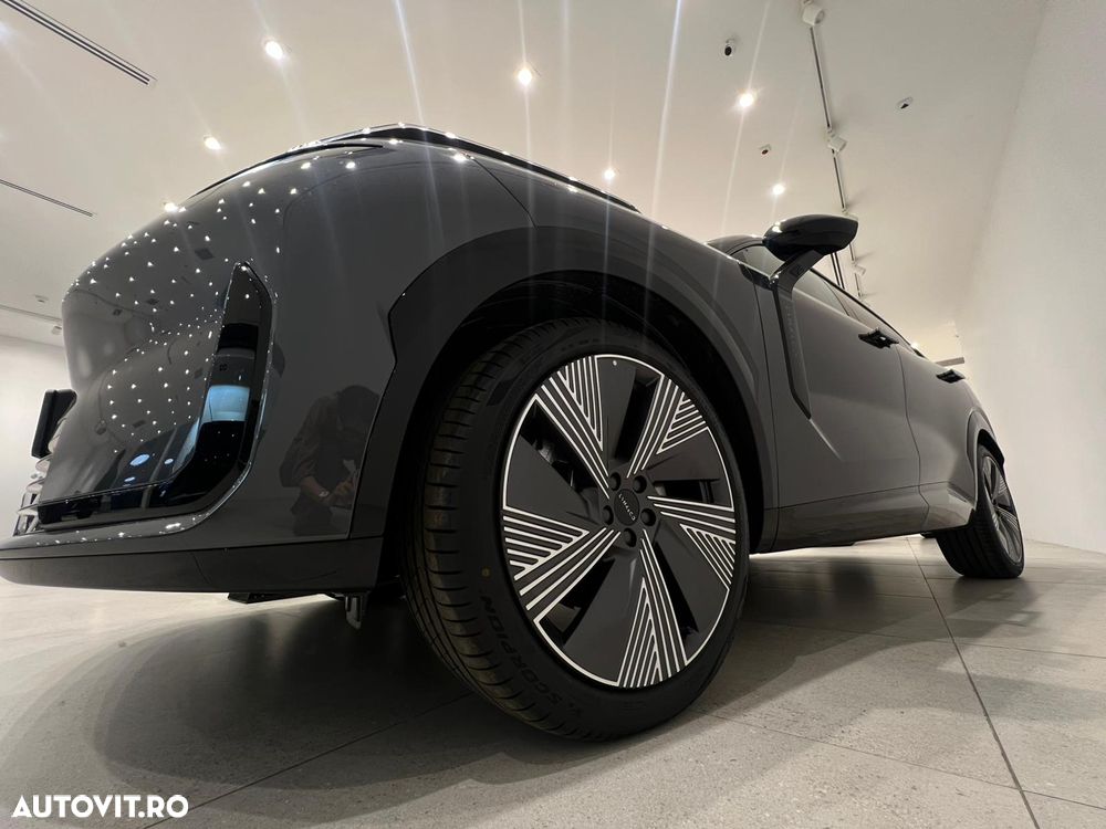 Lynk&Co 08 - 33