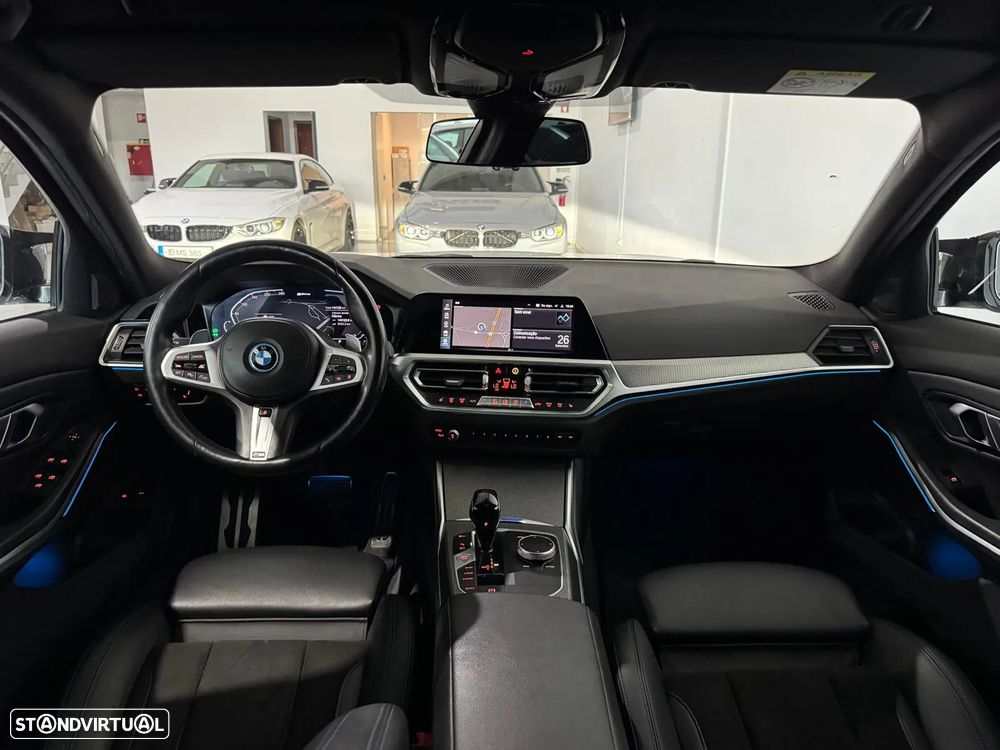 BMW 330 e Touring Pack M Auto - 49
