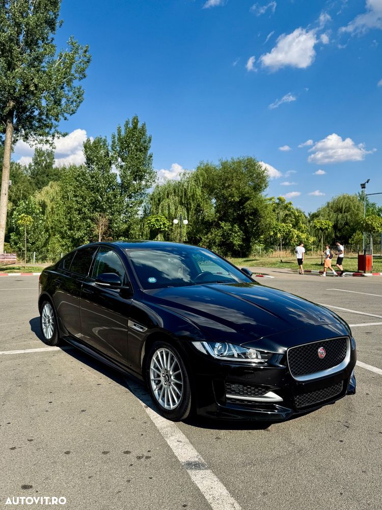Jaguar XE 2.0 R-Sport - 2