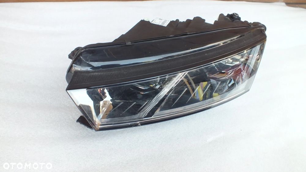 Lampa przednia lewa Skoda Octavia IV 5E494101 - 7