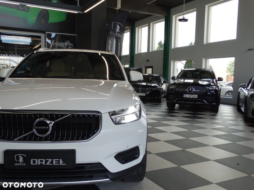 Volvo XC 40 - 35