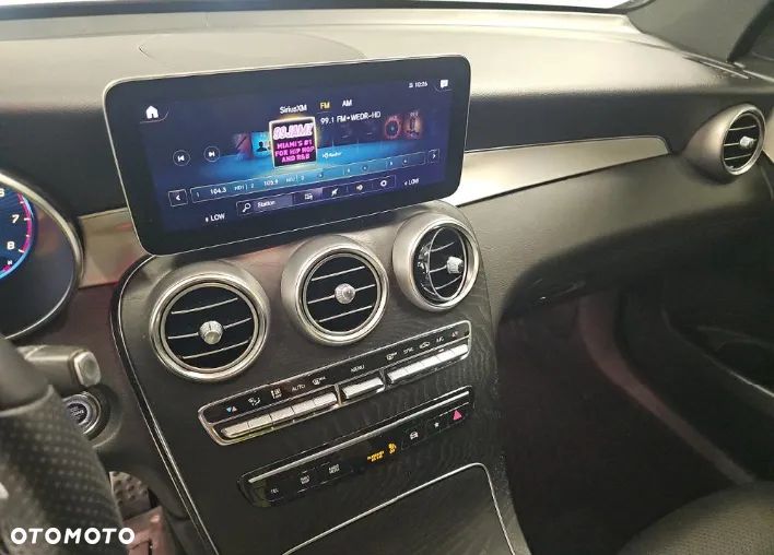 Mercedes-Benz GLC - 9