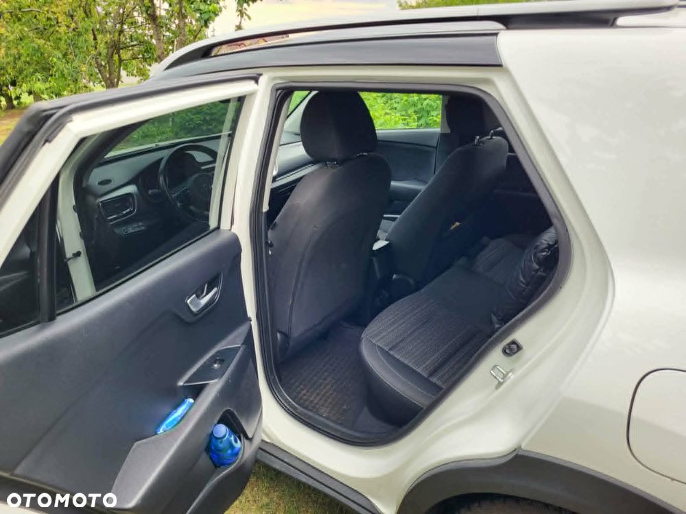 Kia Stonic 1.6 CRDi SCR L - 14