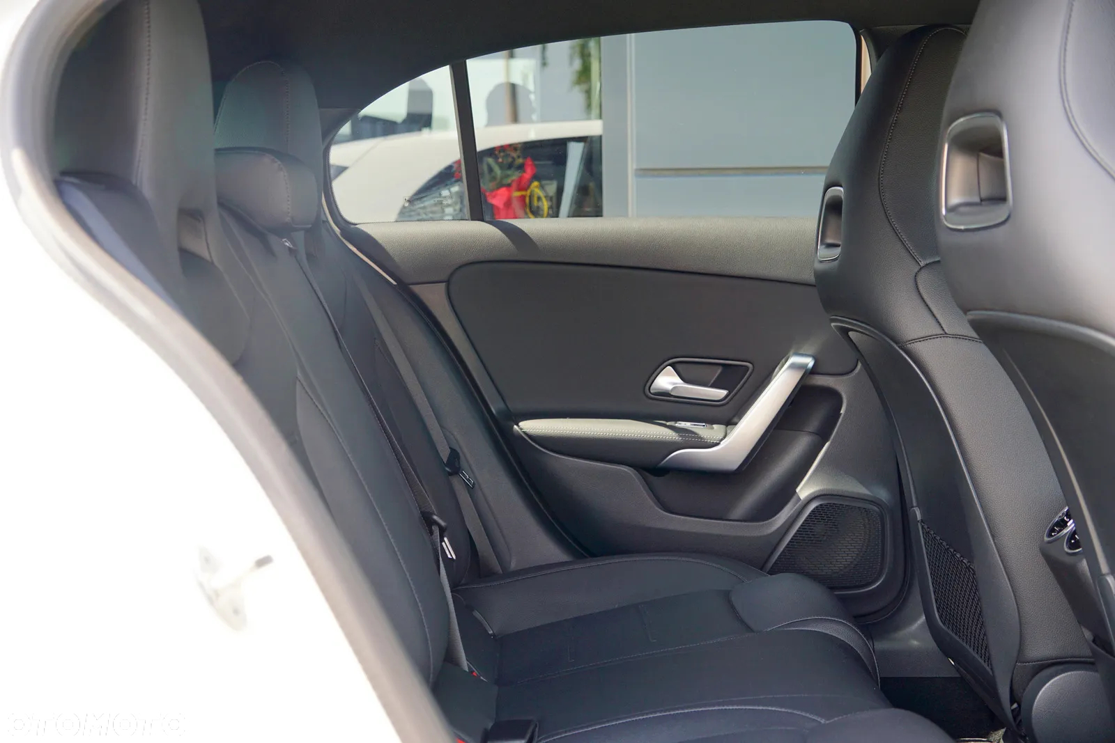 Mercedes-Benz Klasa A 250 Progressive 7G-DCT - 24