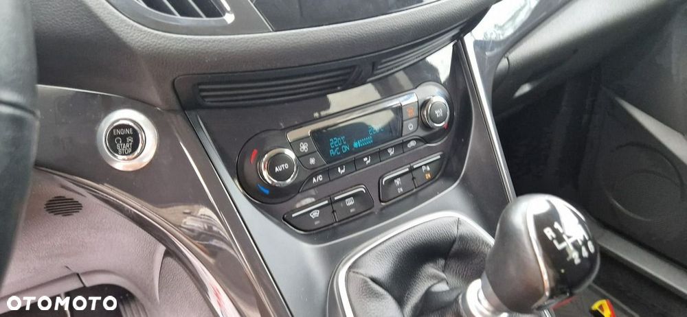 Ford Kuga - 34
