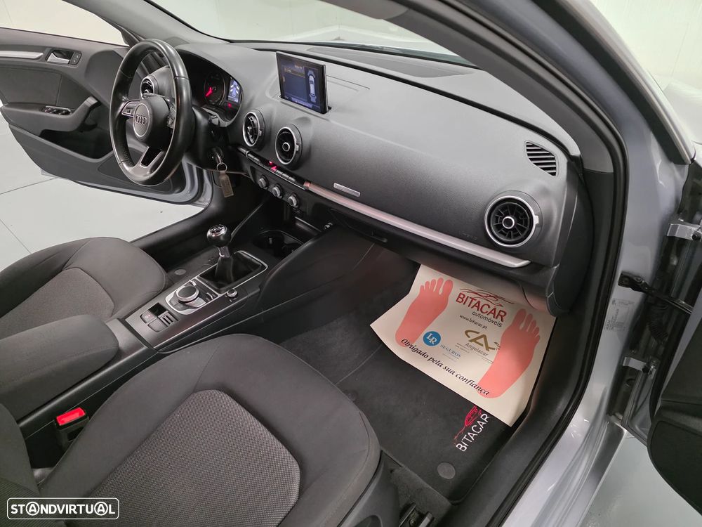 Audi A3 Sportback 1.6 TDI Design - 47