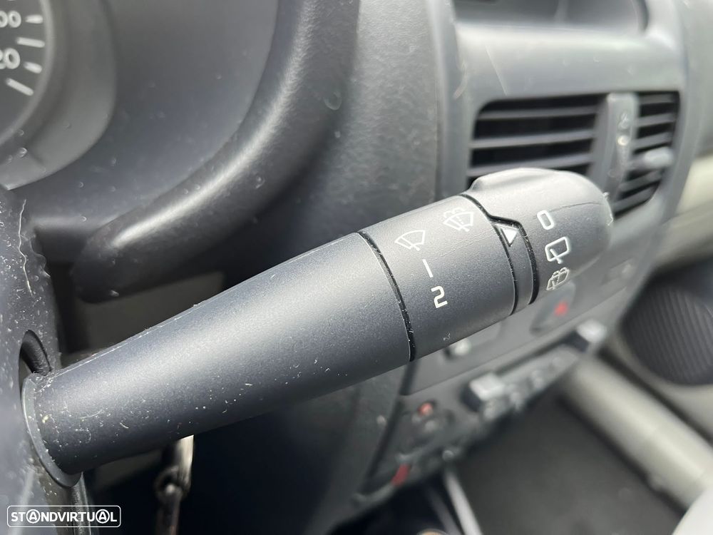 Renault Clio 1.2 16V Expression - 18