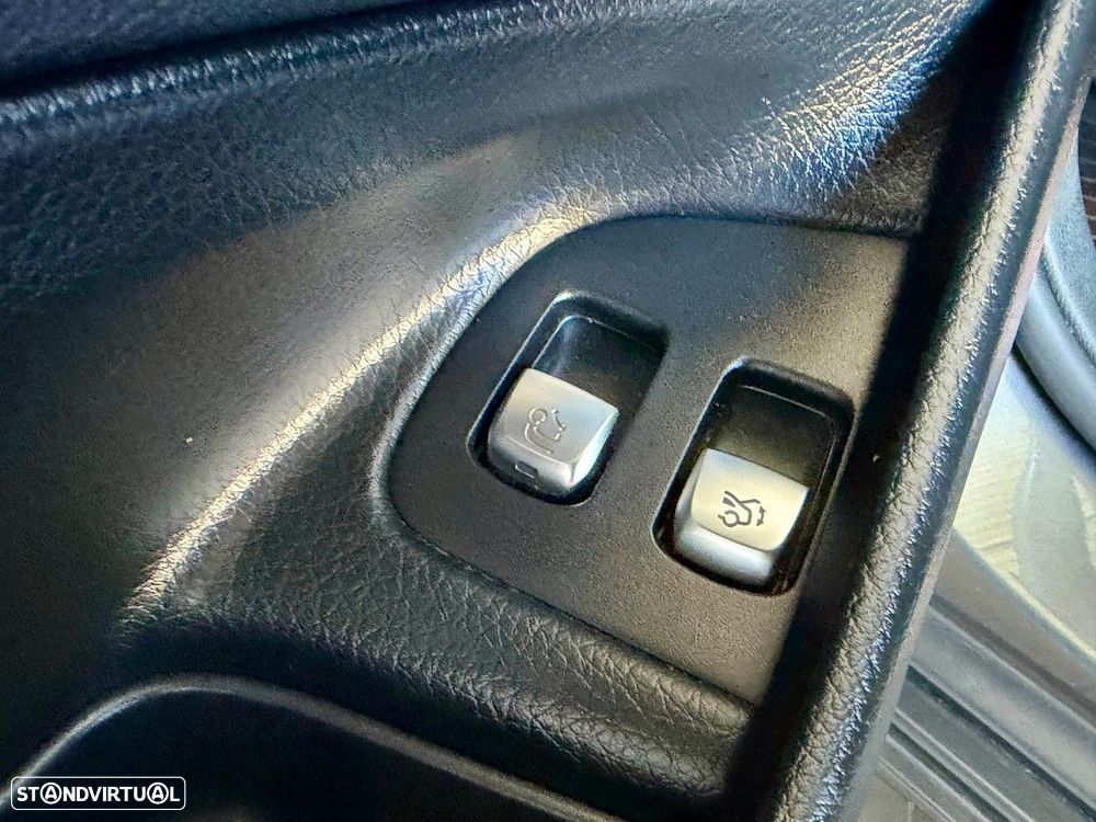 Mercedes-Benz E 220 - 29