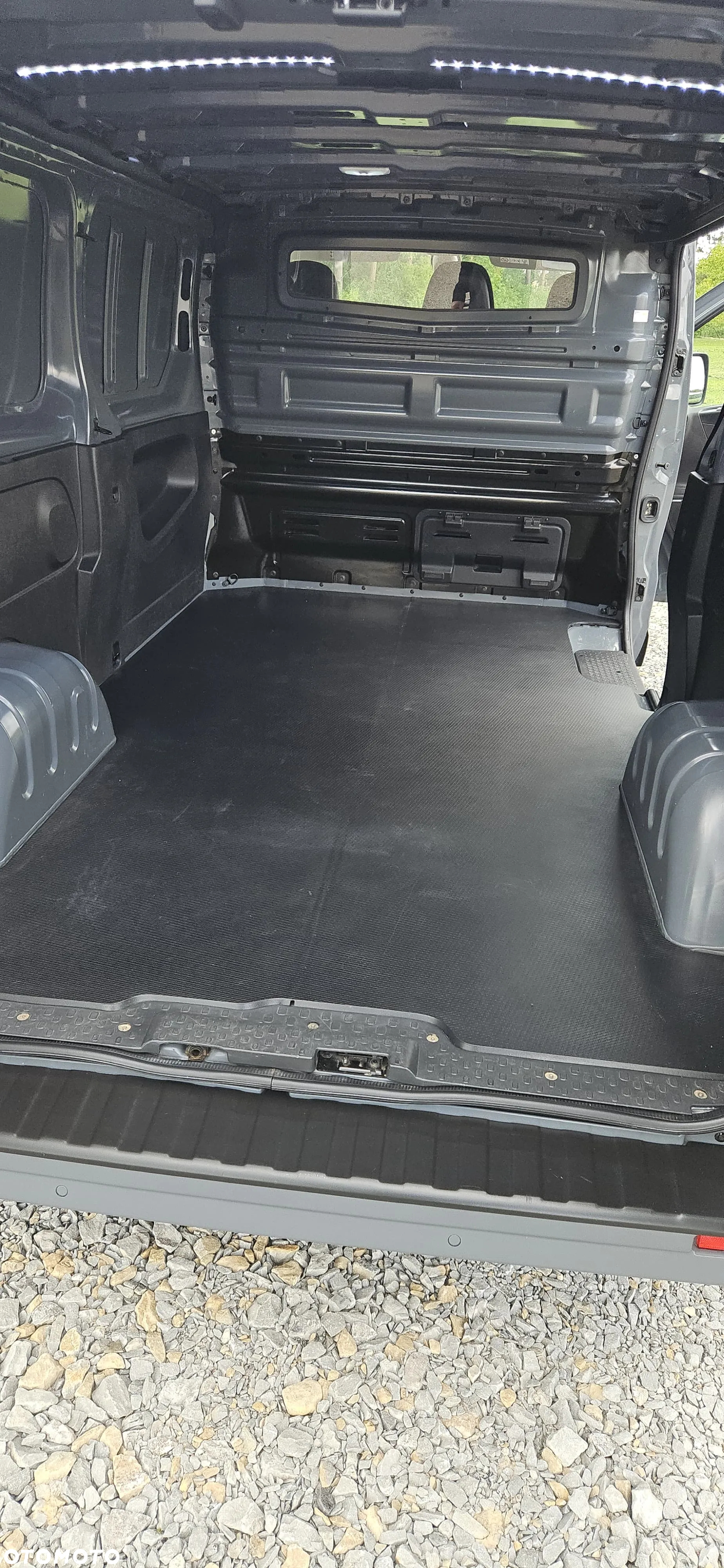 Renault Trafic - 18