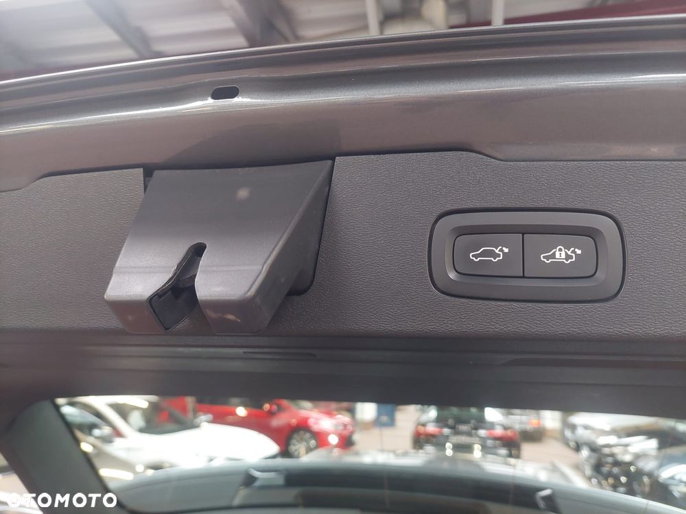 Volvo V60 D3 Momentum - 38