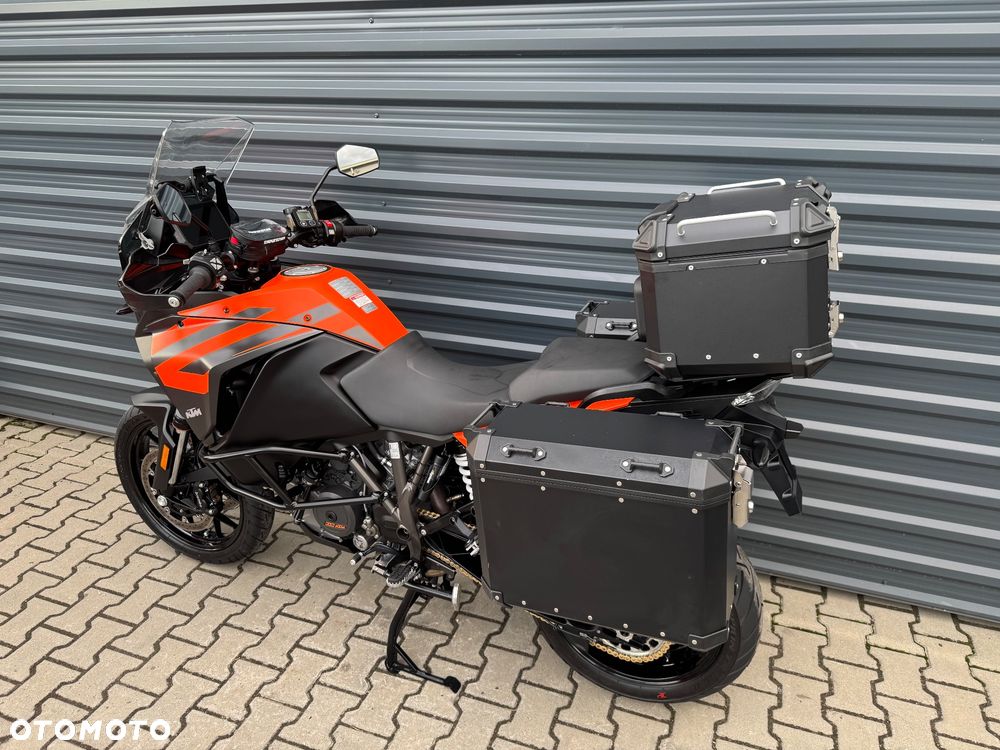KTM Adventure - 6