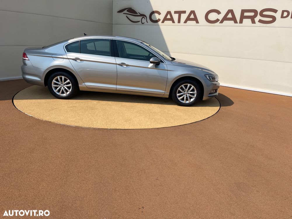 Volkswagen Passat - 18