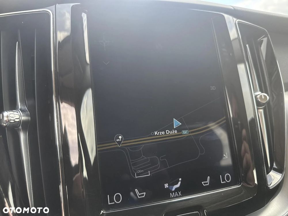 Volvo XC 60 T4 Momentum Pro - 15