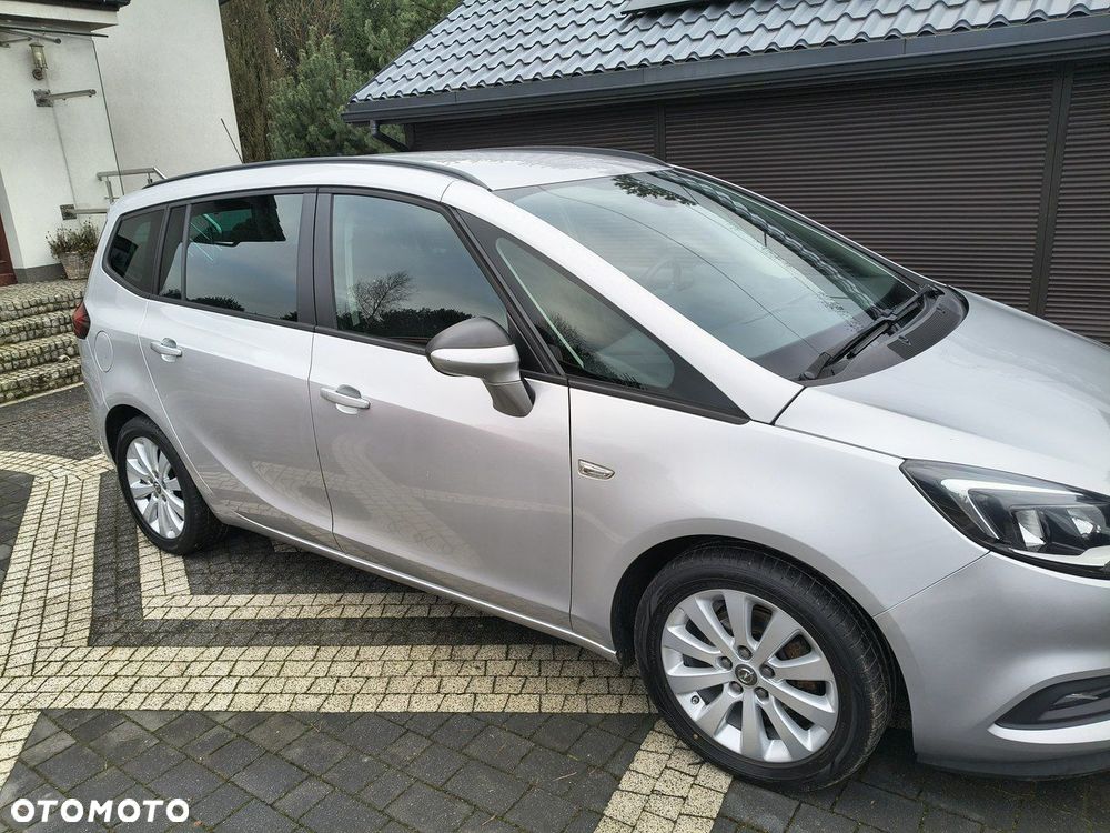 Opel Zafira - 34