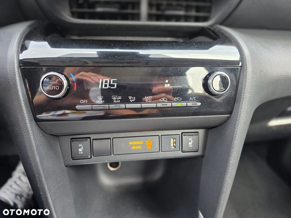 Toyota Yaris Cross Hybrid 1.5 Comfort - 23