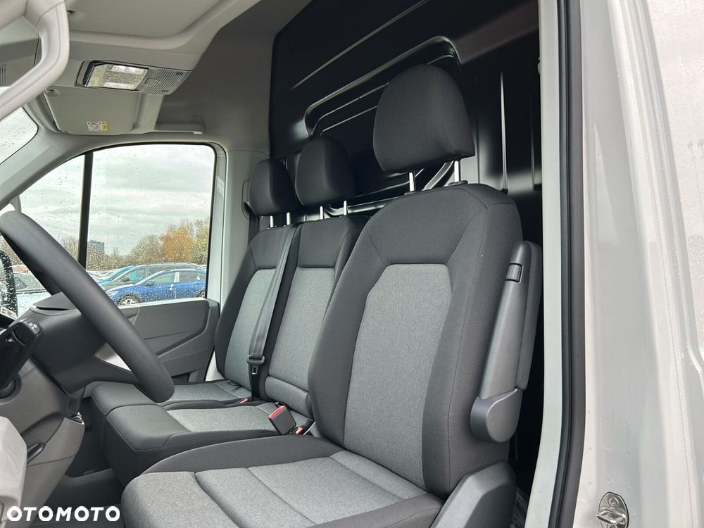 Volkswagen Crafter 35 Furgon L3H3, 2.0TDI 140KM, 3640mm, Wysoki dach - 12