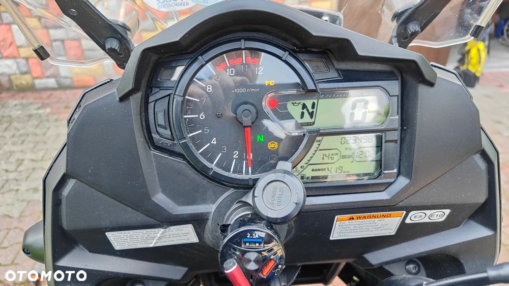 Suzuki V-STROM - 17