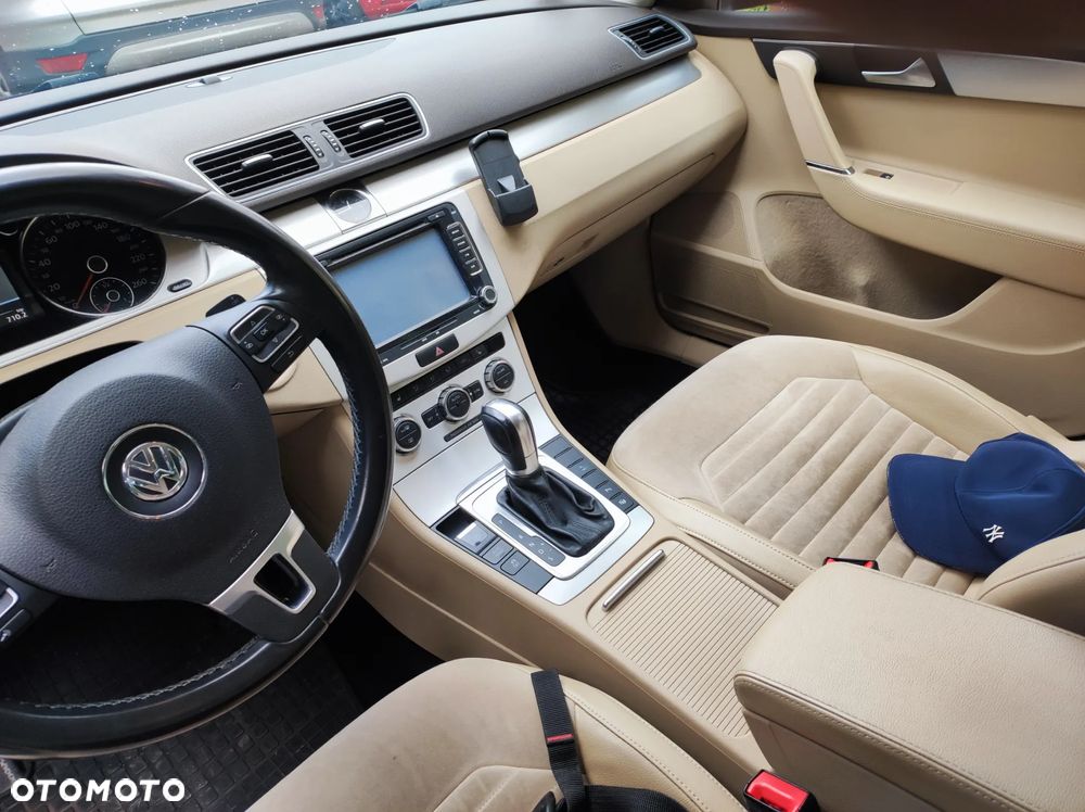 Volkswagen Passat 2.0 TDI Comfortline DSG - 7