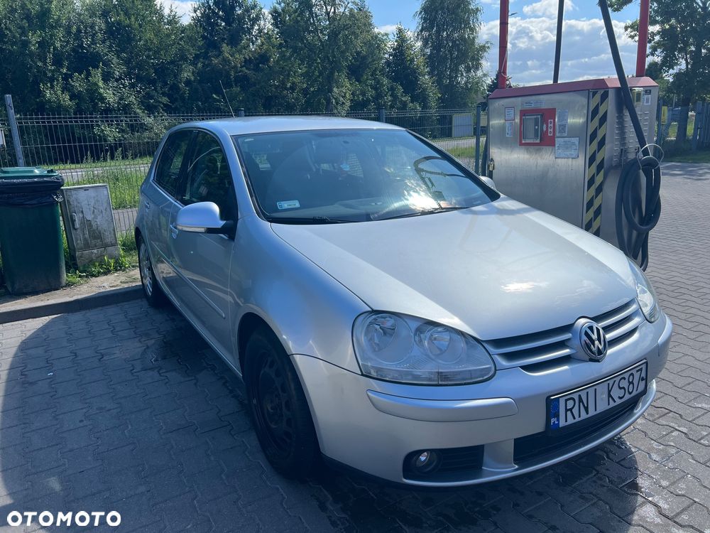 Volkswagen Golf - 2