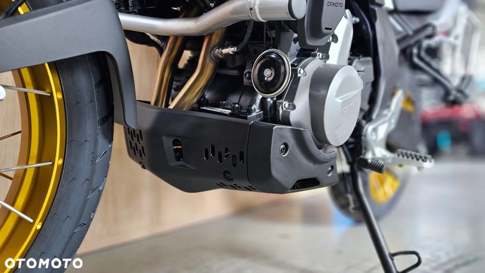 CFMoto 700MT - 20
