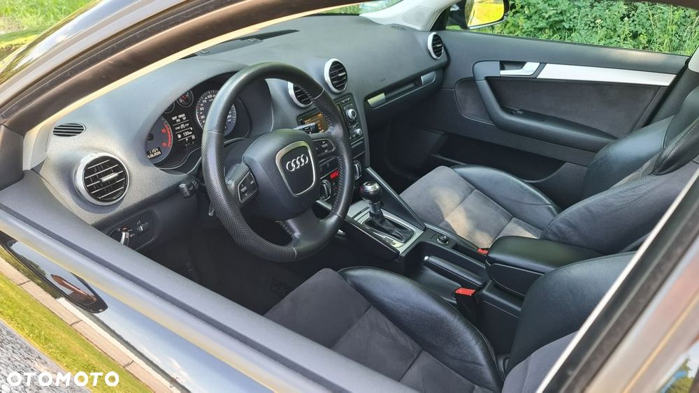 Audi A3 Sportback 2.0 TDI DPF S tronic Ambition - 11