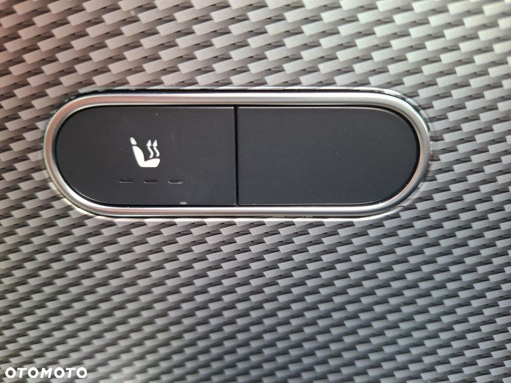 Mercedes-Benz CLA 200 Progressive 7G-DCT - 21