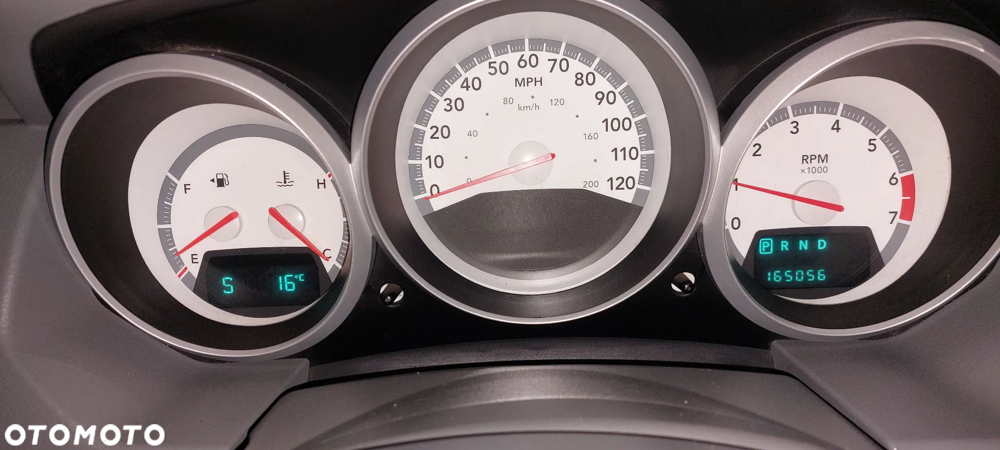 Dodge Caravan - 9