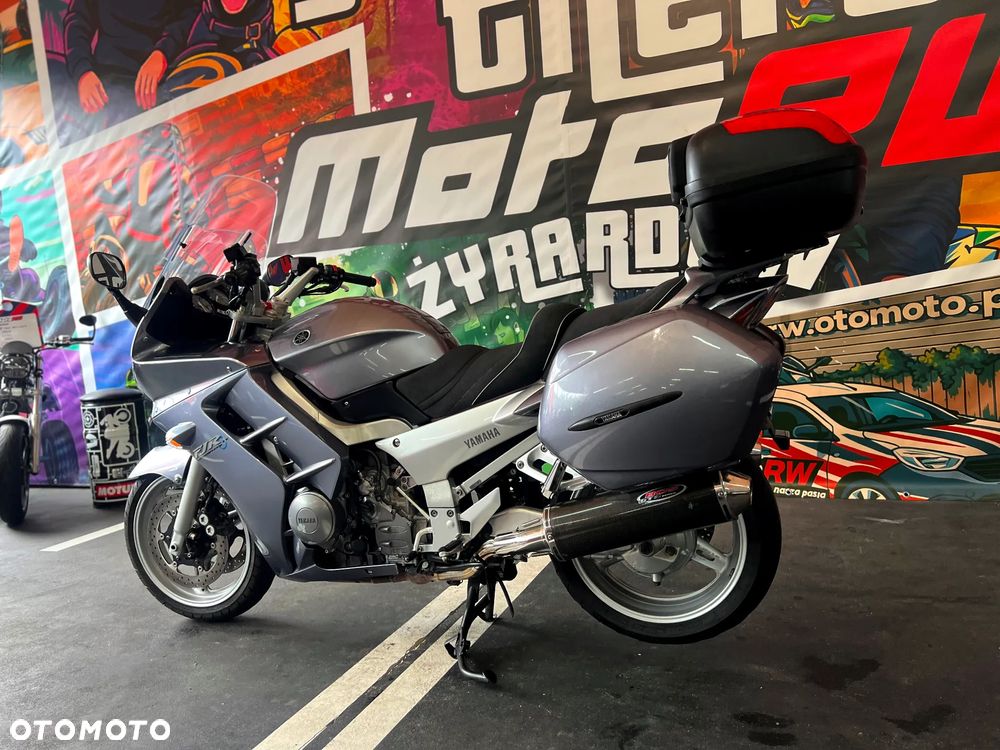 Yamaha FJR - 23