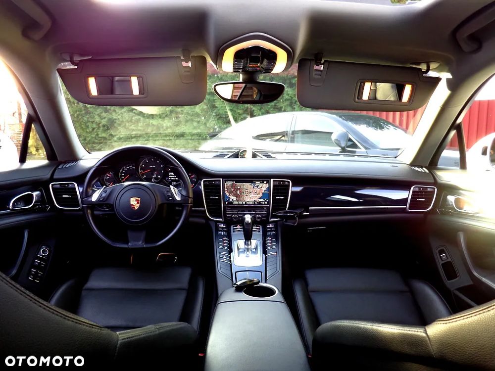 Porsche Panamera 4 PDK Edition - 17