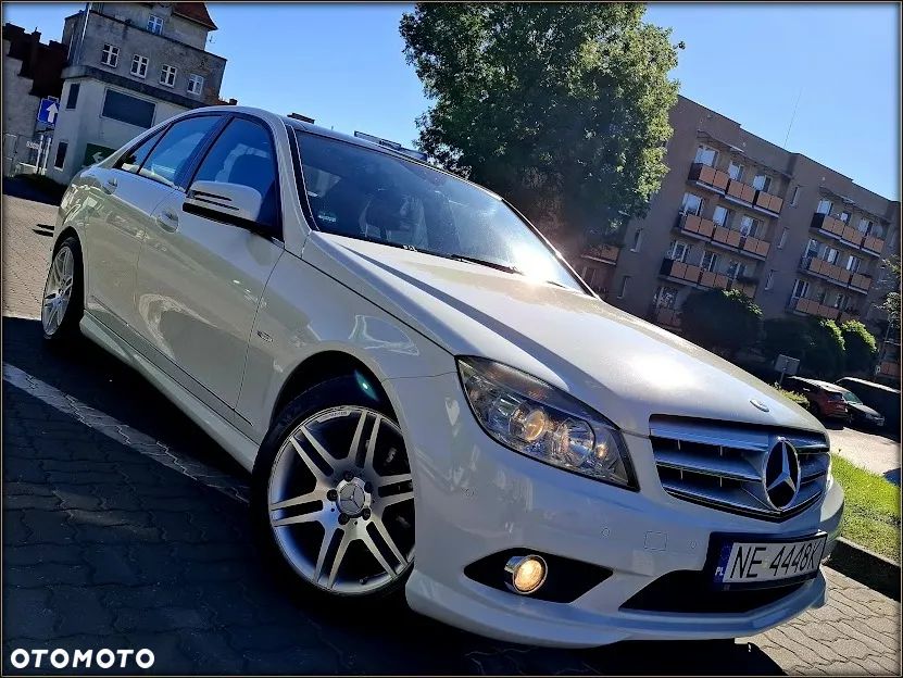 Mercedes-Benz Klasa C 180 CGI Automatik BlueEFFICIENCY Elegance - 3