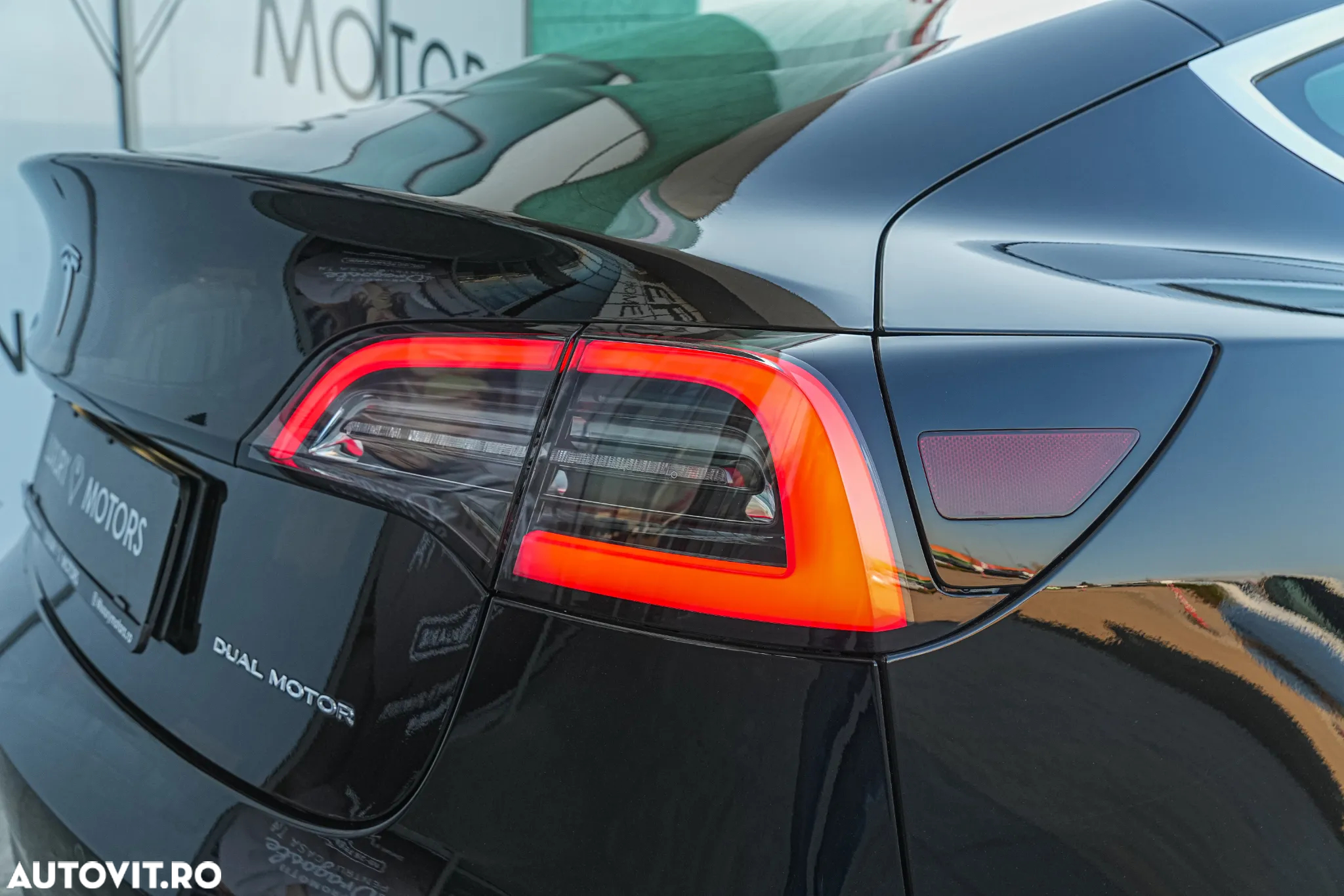 Tesla Model 3 Langstreckenbatterie Allradantrieb Dual Motor - 21