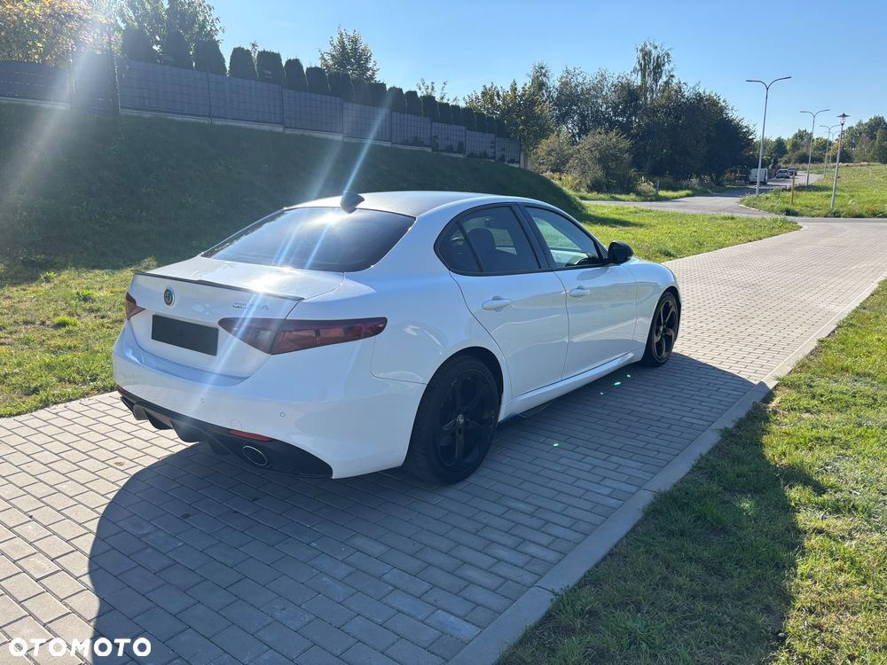 Alfa Romeo Giulia 2.2 D Turbo Super - 3