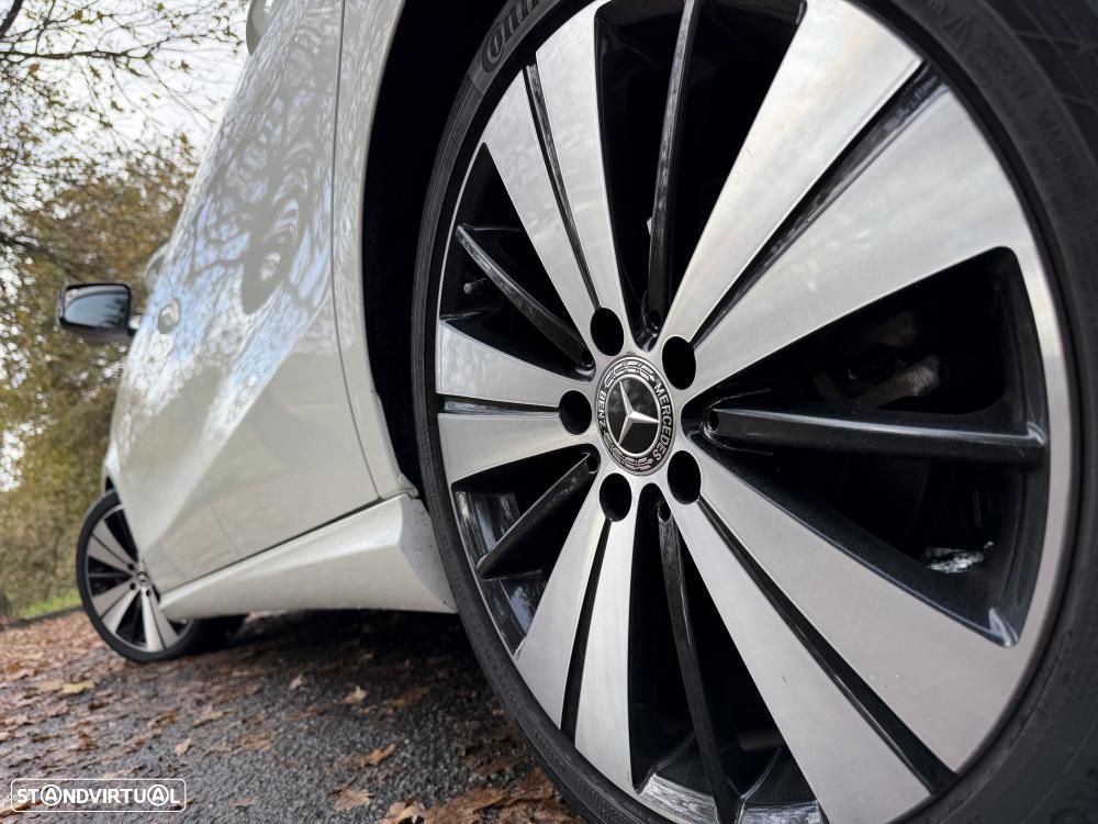 Mercedes-Benz CLA 180 d Shooting Brake Urban - 7