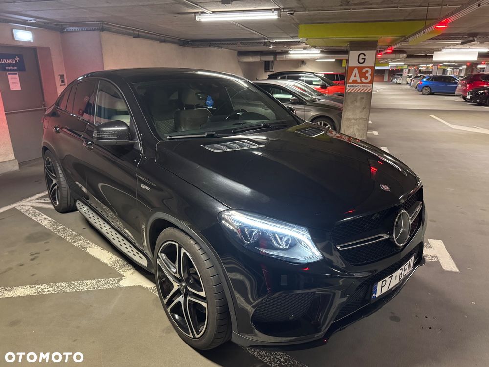 Mercedes-Benz GLE AMG Coupe 43 4-Matic - 36