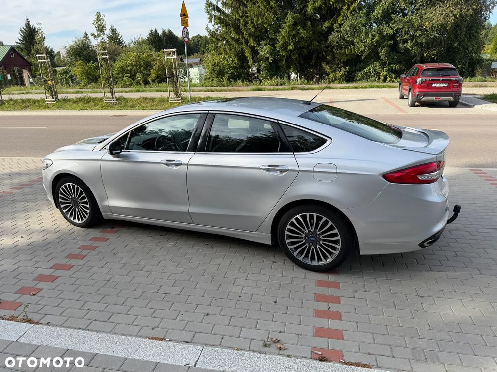 Ford Fusion - 12