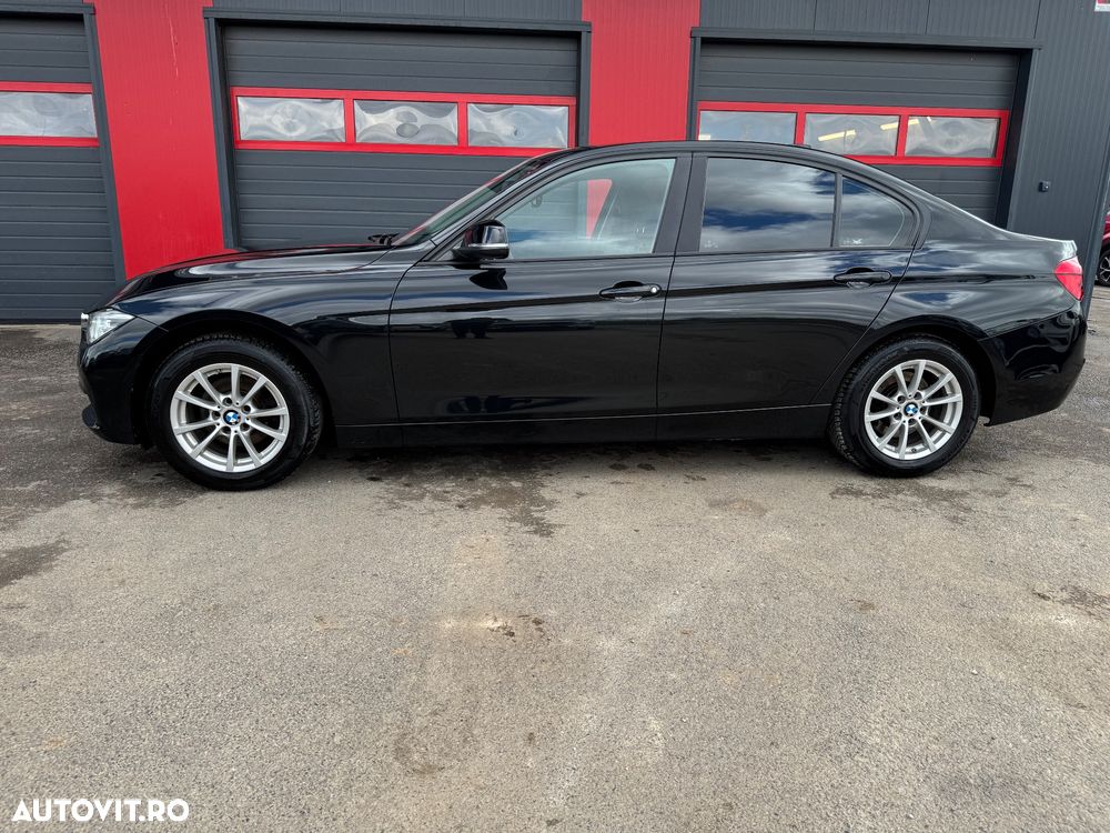 BMW Seria 3 318i Sport Line - 3