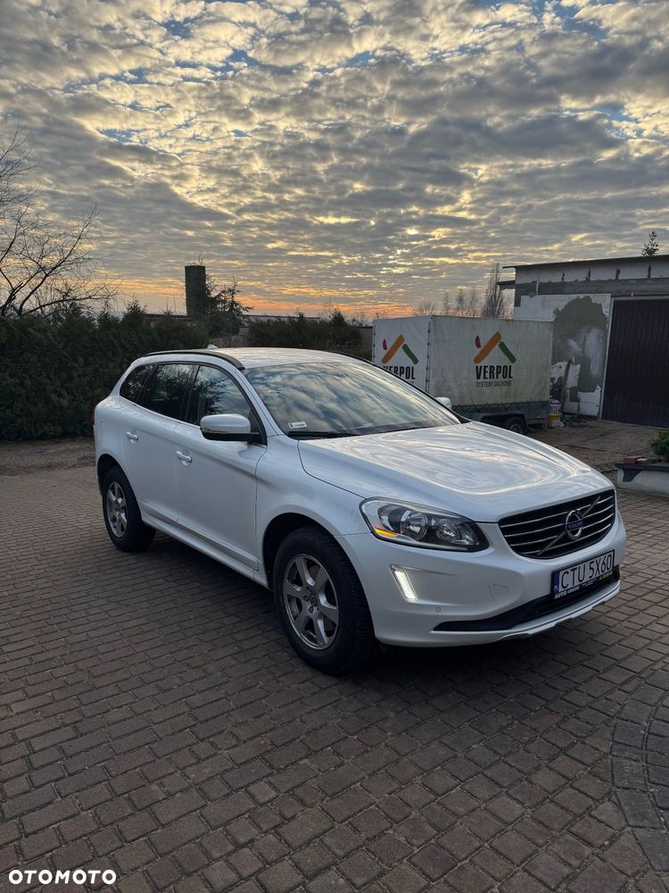 Volvo XC 60 D3 Momentum - 4