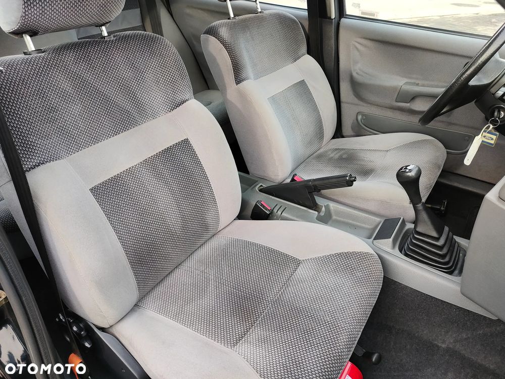 Ford Sierra 1.6 CL - 11