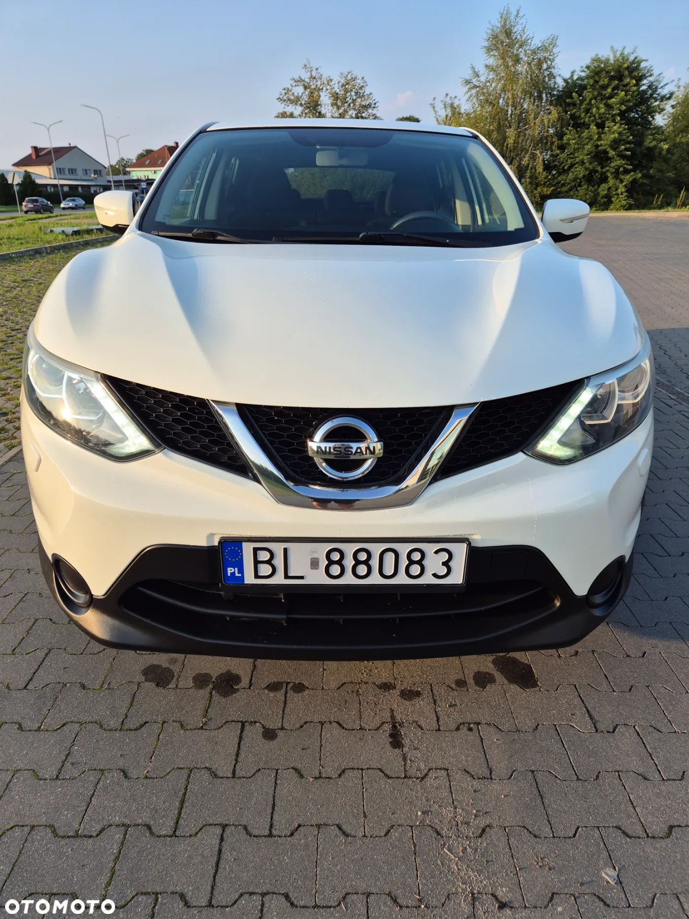 Nissan Qashqai 1.2 DIG-T N-Connecta EU6 - 1