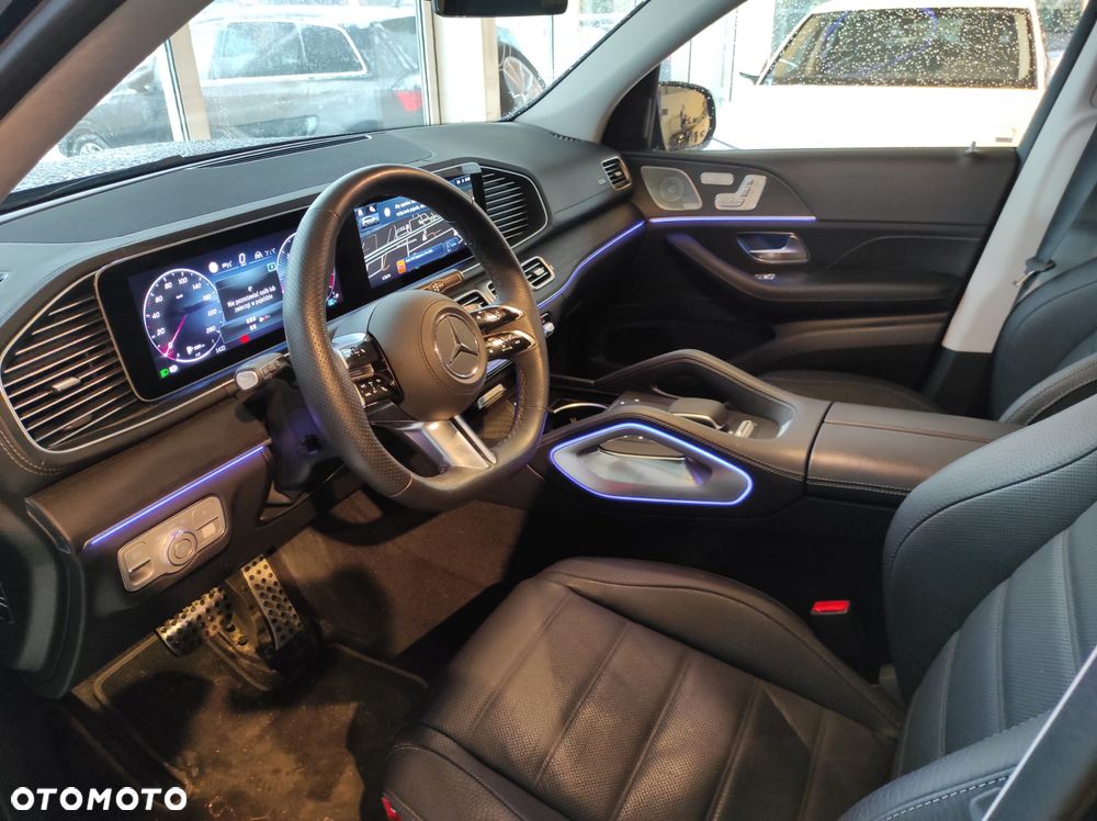 Mercedes-Benz GLS - 16