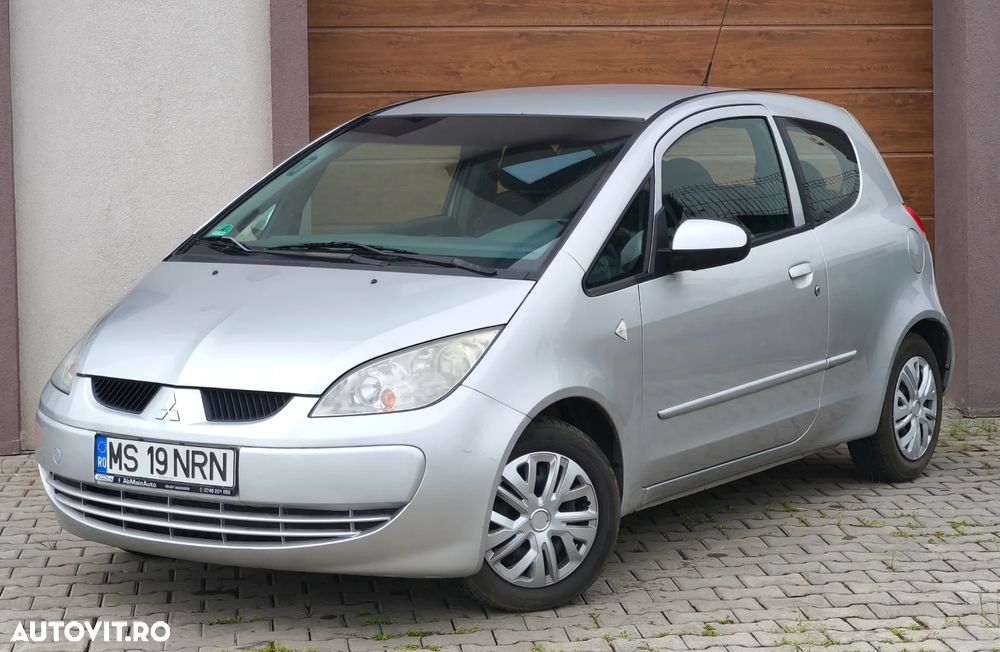 Mitsubishi Colt - 2