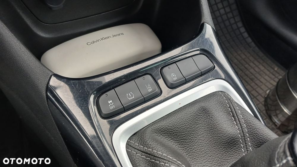 Opel Crossland X - 11