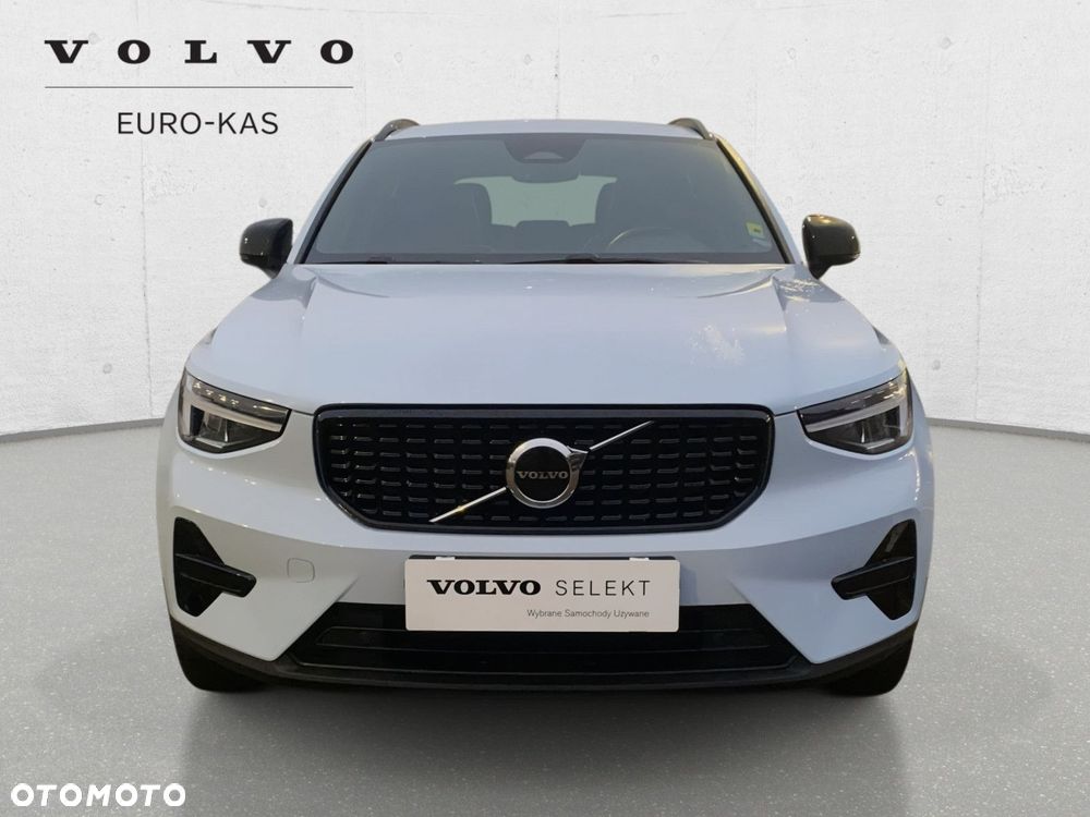 Volvo XC 40 - 3